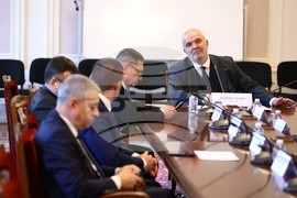 Парламент - Комисия по вътрешна сигурност и обществен ред