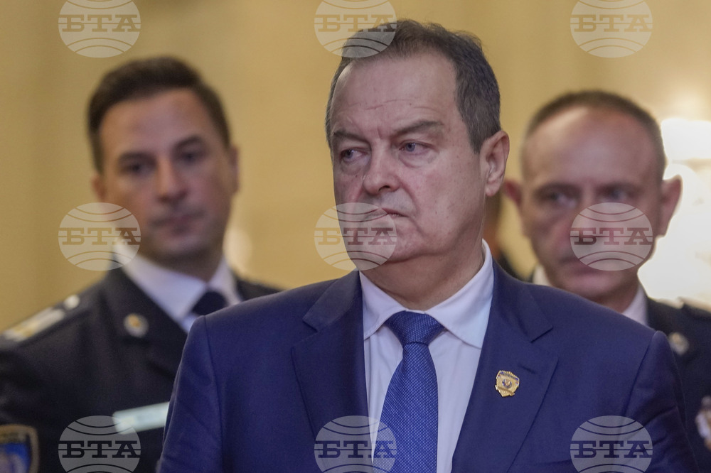 Присъдата над босненския лидер Милорад Додик е "най-голямата криза от края на войната", каза сръбският вицепремиер Ивица Дачич
