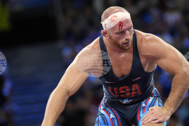 Олимпийският шампион по борба Кайл Снайдер е арестуван при полицейска акция срещу проституцията