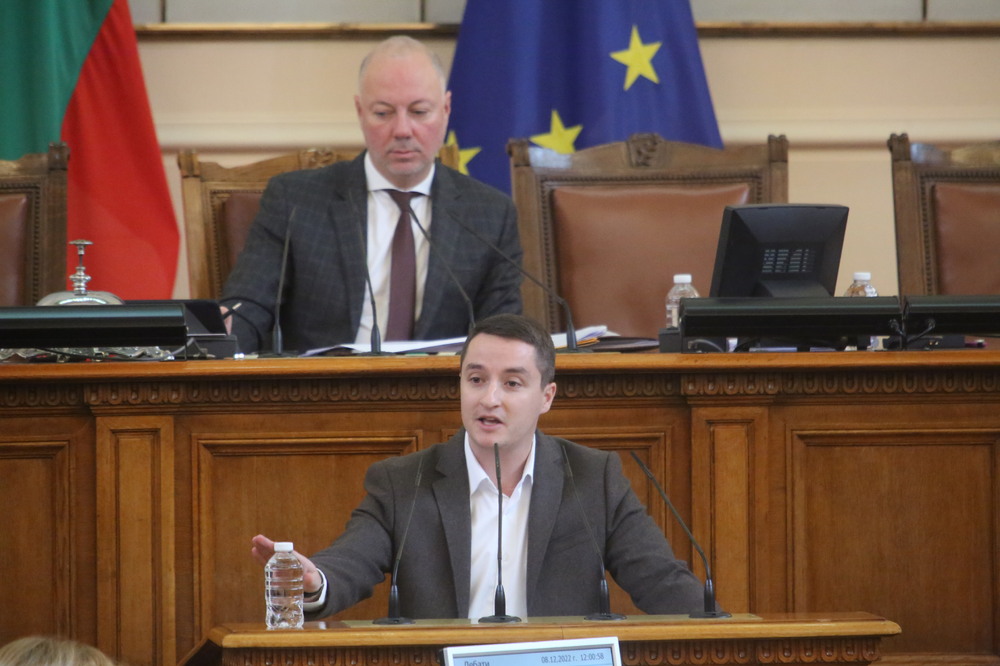 Явор Божанков: Служебният кабинет на Радев надмина най-мракобесните години на ГЕРБ и Борисов