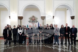 Министерски съвет - Гълъб Донев - студенти