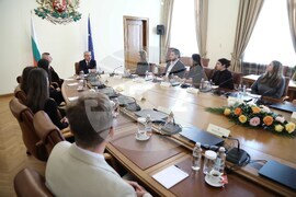 Министерски съвет - Гълъб Донев - студенти