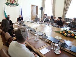 Министерски съвет - Гълъб Донев - студенти