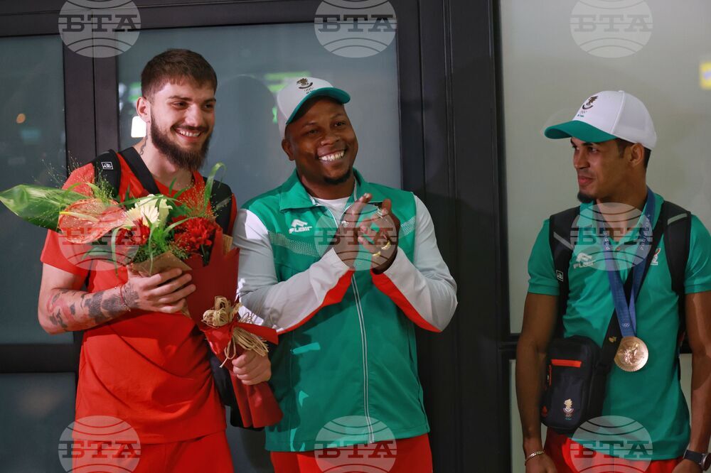 Летище София - олимпийци - посрещане