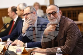 Парламент - Комисия по културата и медиите