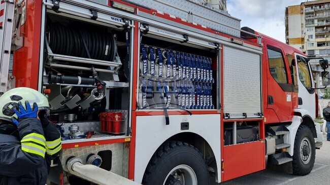 Възрастна жена загина при пожар в апартамент във Враца