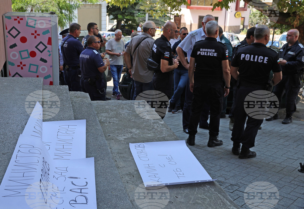 Варна - полицаи - протест