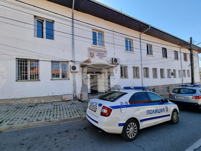 Жена на 76 е блъсната от автомобил в сливенското село Градец, съобщиха от полицията 