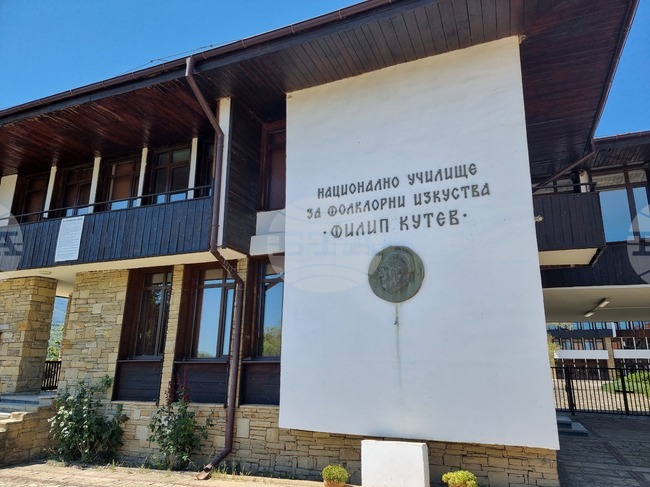 По повод Международния ден на музиката 200 млади изпълнители ще се изявят в град Котел