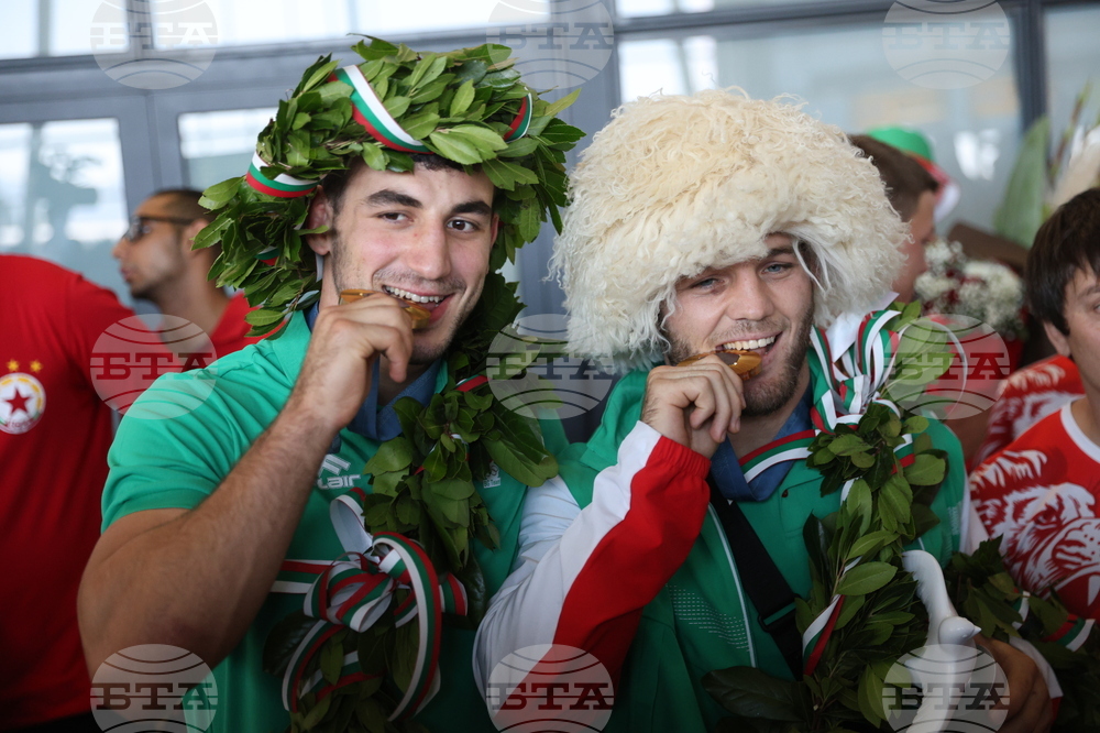 Летище София - олимпийци - посрещане