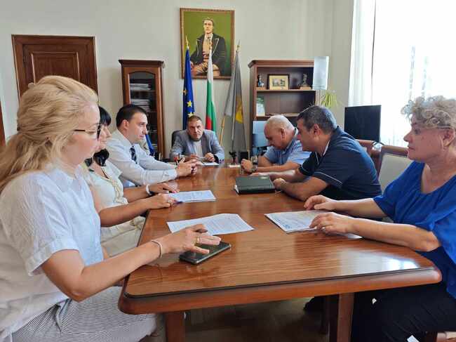 Кметът на Плевен д-р Христов свика спешна среща заради безводието в общината, с писмо до МОСВ ще се иска увеличаване на ползваните количества от група „Крушовица“ 