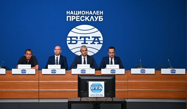 Костадин Костадинов: Екстрадираха Милан Димитров в САЩ, молим се да не го убият, докато се борим за свободата му