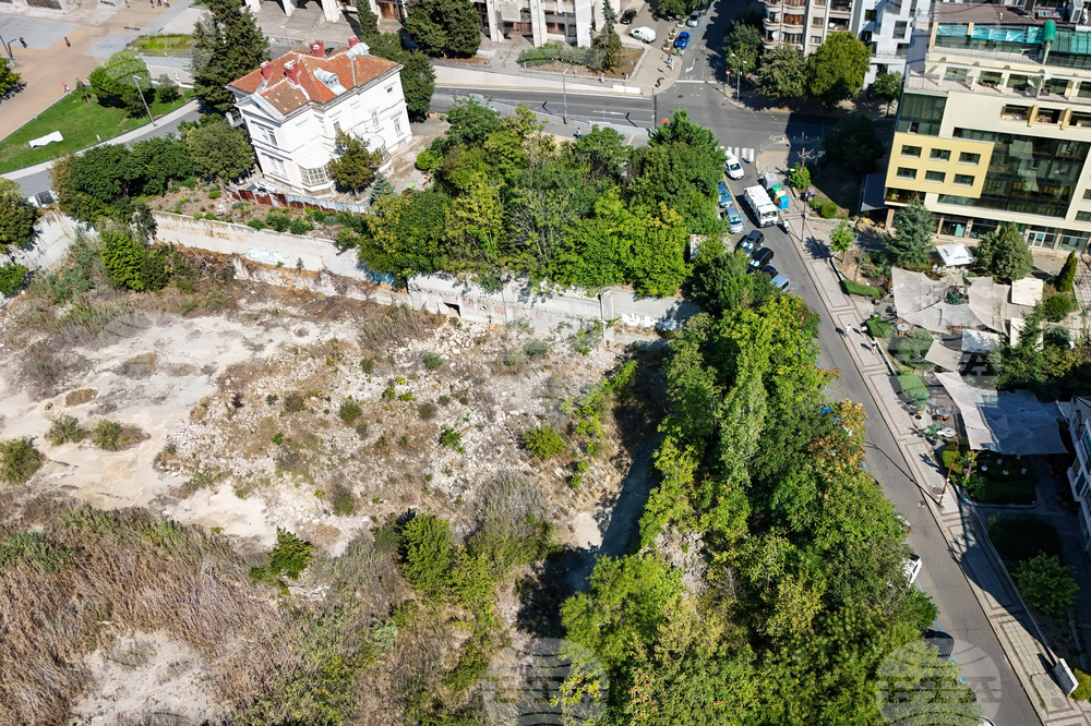 Община Бургас обяви международен архитектурен конкурс за терен в града, известен като Дупката