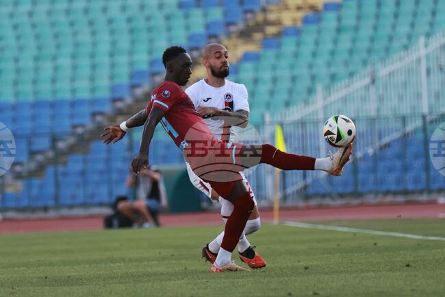 Футбол - Септември (София) - Локомотив (София)