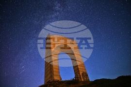 Троян - Арка на свободата - Персеиди