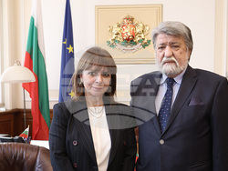 Снимка: Народно събрание -  Председателят на Народното събрание Вежди Рашидов се срещна с президента на Гърция Катерина Сакеларопулу