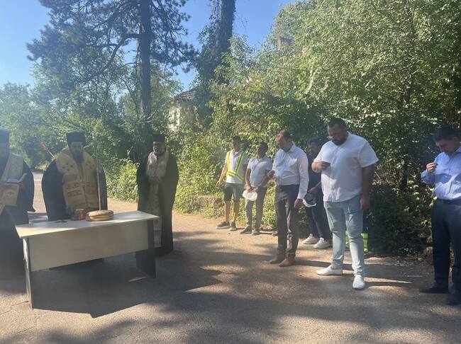 60 години след построяването му започна обновяването и реконструкцията на зооопарка в Кюстендил