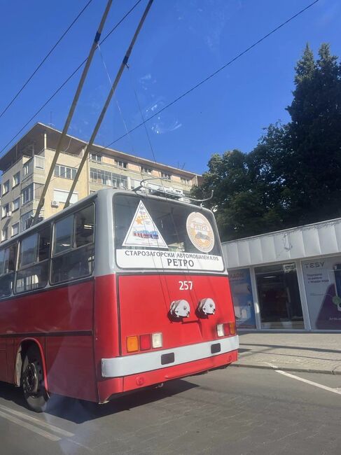 Община Стара Загора: 36-годишният ретро тролей ще е хит и на следващи празници на Стара Загора