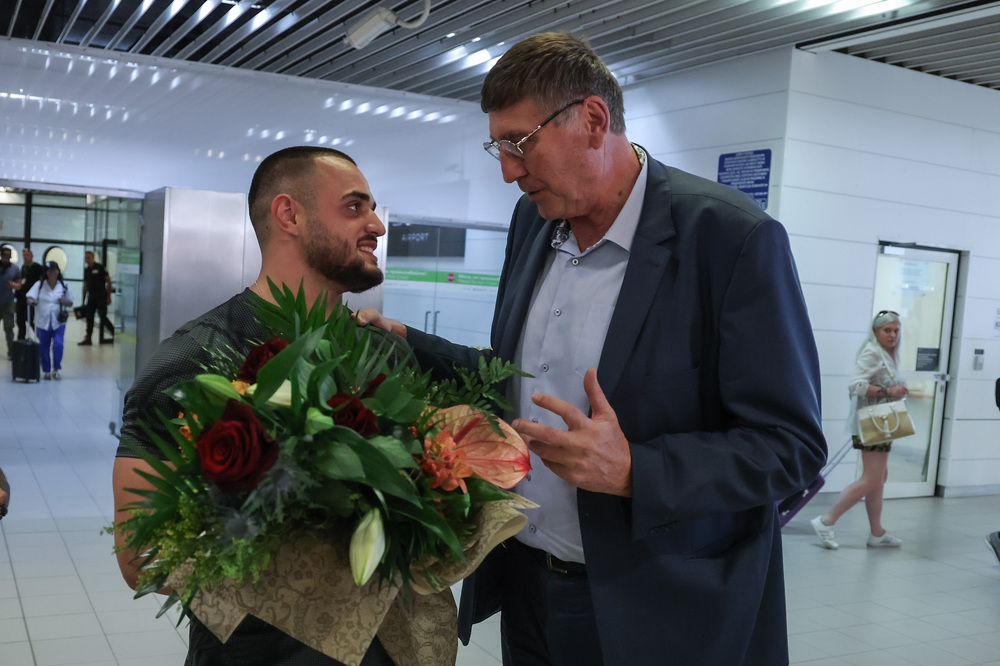 Министър Глушков към Насар: Записа България със златни букви в световната история