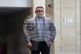 Парламент - заседание - Младен Маринов