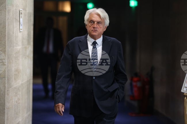 От ПП-ДБ поискаха министър Даниел Митов да се заеме със случая на бургаския полицай Димитър Николов