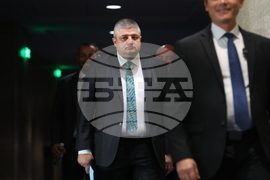 Парламент - заседание - Байрам Байрам