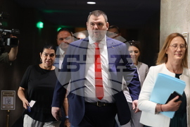 Парламент - заседание