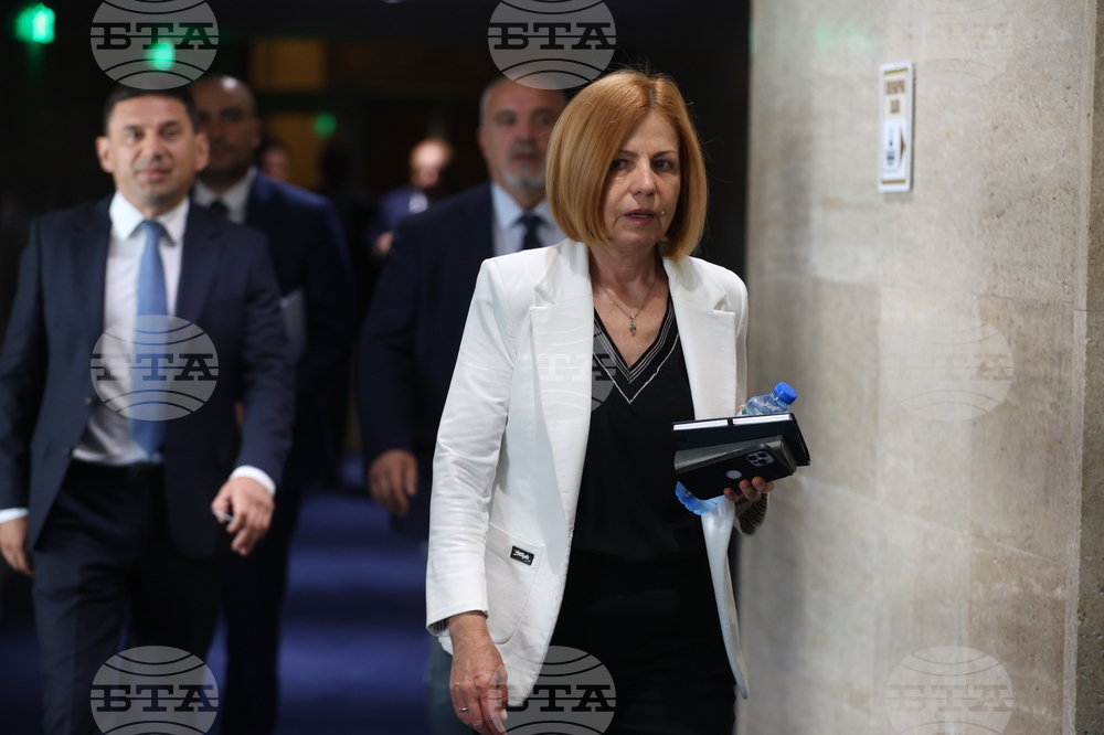 Парламент - заседание - Йорданка Фандъкова