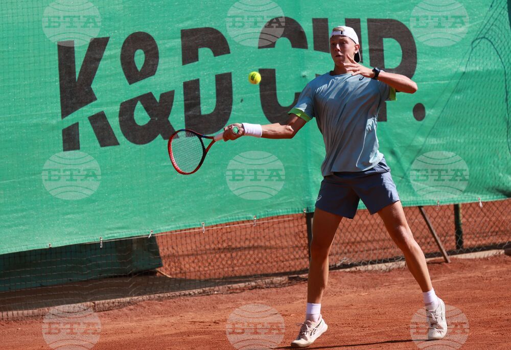 Георги Георгиев претърпя поражение във финала на двойки на турнир по тенис в Анталия