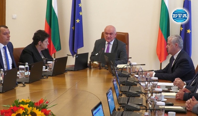 Запазихме основните приоритети, които трябва да бъдат пред България, каза служебният премиер Димитър Главчев