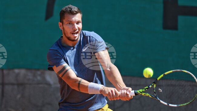Диан Недев отпадна на полуфиналите на двойки на турнир по тенис в САЩ