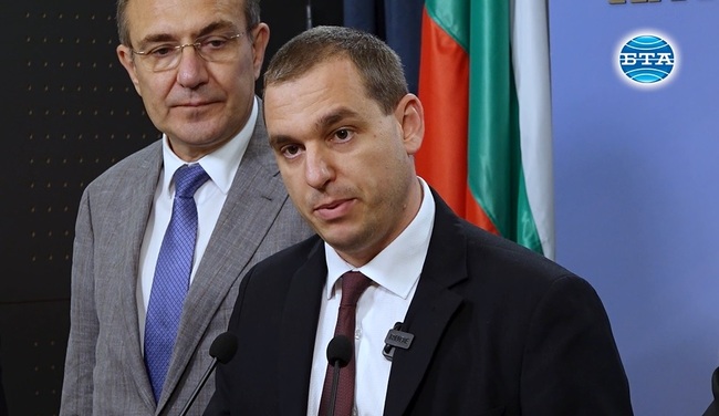 От БСП призоваха президента да не се поддава на натиск и да подпише промените за забрана на пропаганда на нетрадиционна сексуална ориентация