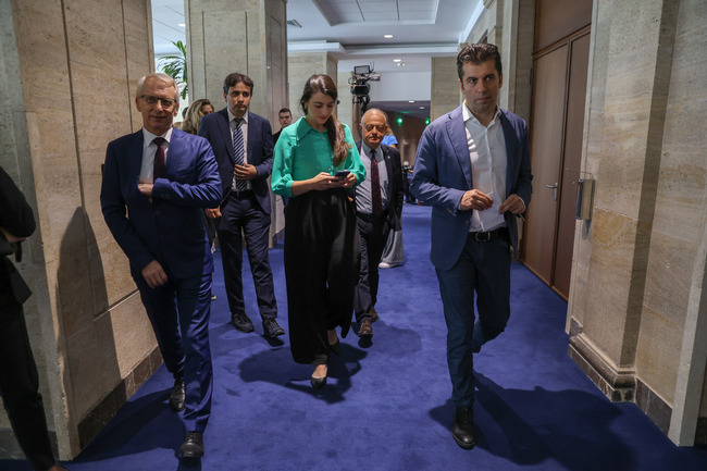 Явно Антикорупционната комисия действа по команда от г-н Пеевски, коментира Божидар Божанов от ПП-ДБ