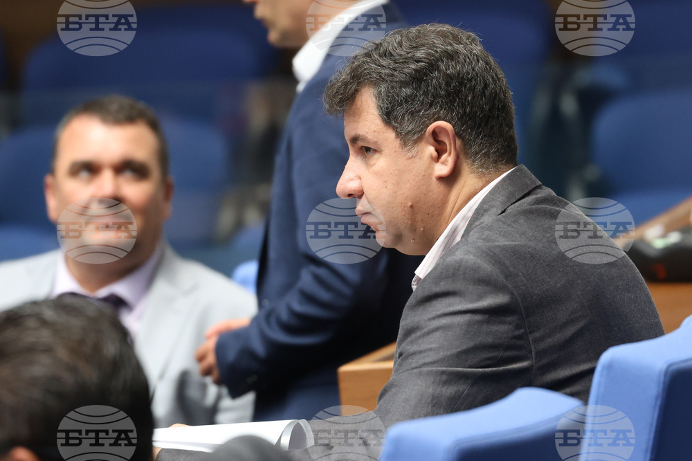 Парламент - заседание - Илия Тасев