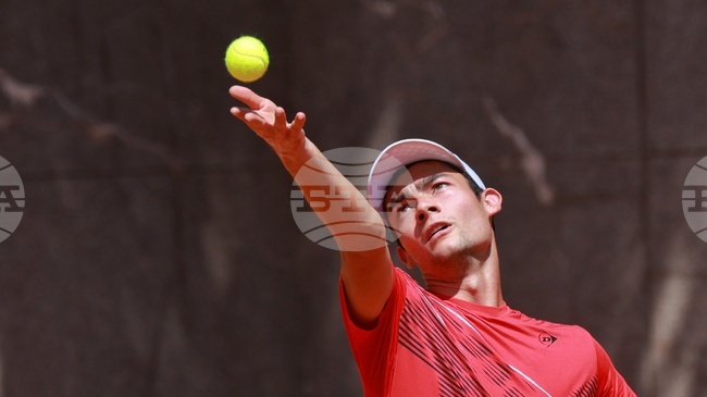 Джордж Лазаров достигна до четвъртфиналите на сингъл на турнир по тенис в Турция