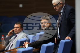 Парламент - заседание - Кирил Вълчев