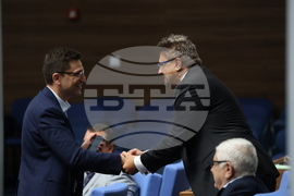 Парламент - заседание - Кирил Вълчев