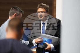 Парламент - заседание - Кирил Вълчев