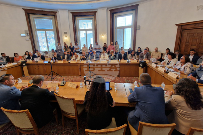 Народно събрание - Комисия по въпросите на младежта и спорта - Комисия по демографската политика, децата и семейството - съвместно заседание