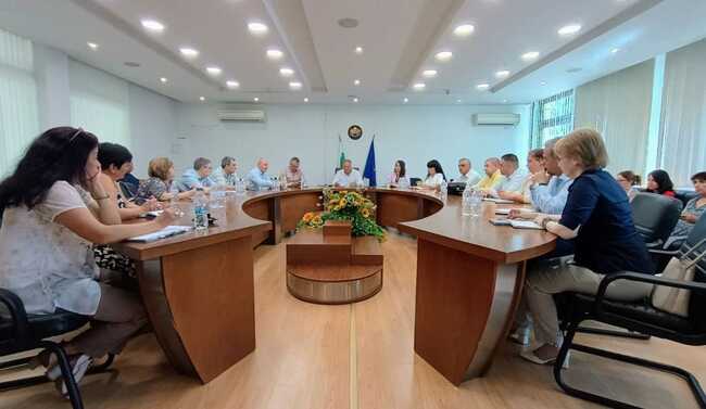Кметовете от Пловдивска област настояват за отлагане или отмяна на новата наредба за таксата за битови отпадъци