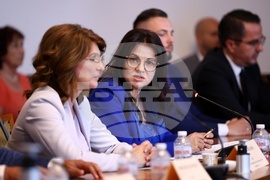 Народно събрание - Комисия по въпросите на младежта и спорта - Комисия по демографската политика, децата и семейството - съвместно заседание