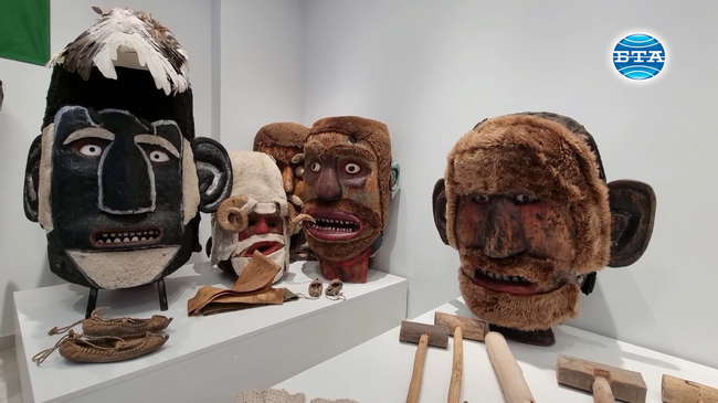 Туристически информационен център и изложба на сурвакарските обичаи посрещат посетители в земенското село Елов дол