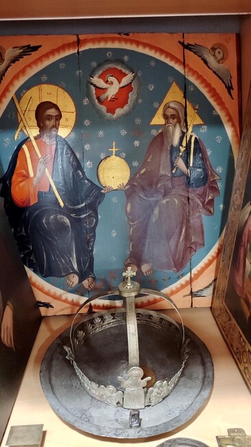 МВР: Служители на ГДБОП откриха и иззеха църковни реликви с висока стойност