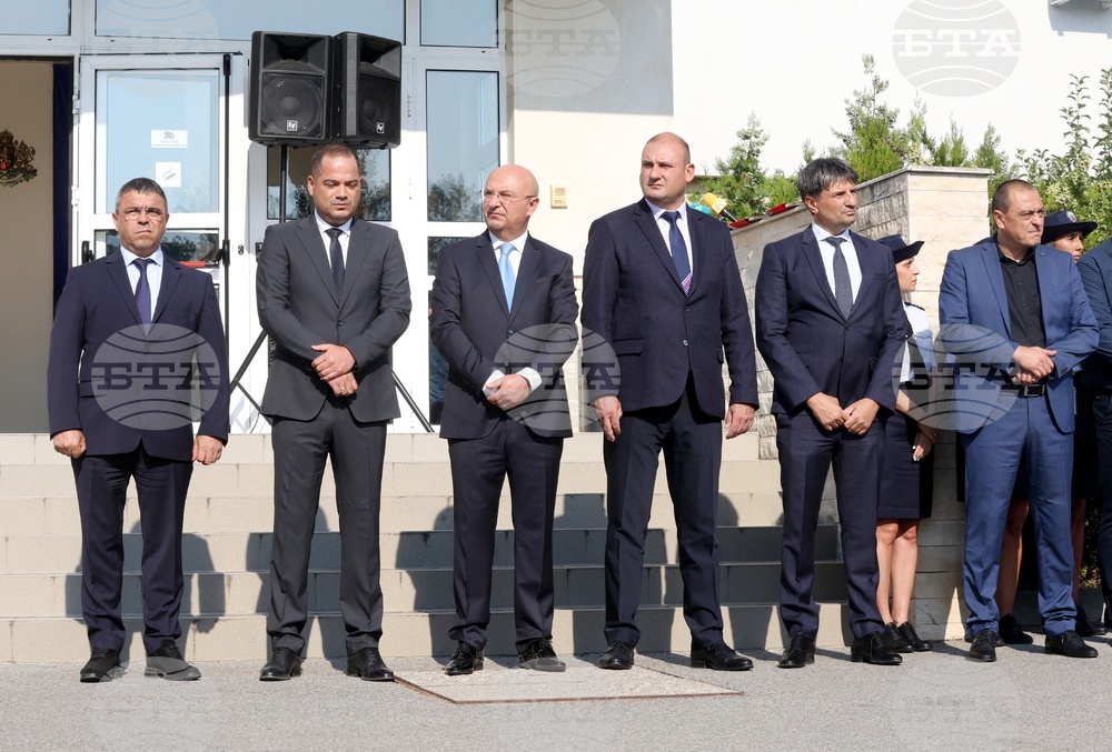 ГДНП - нови автомобили - министър - връчване