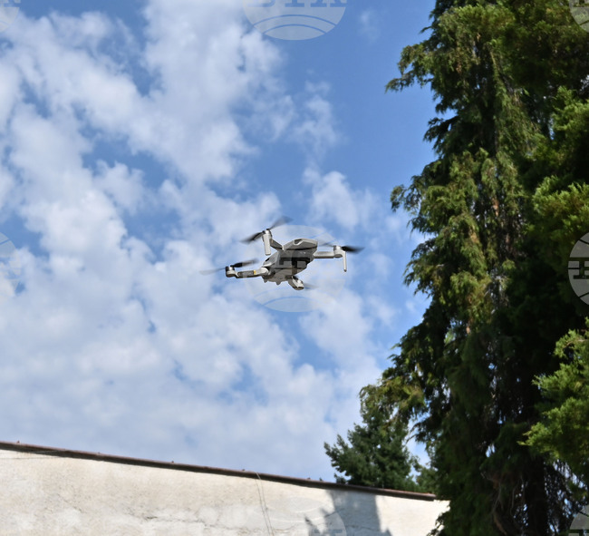 Общинският съвет в Гоце Делчев даде зелена светлина за закупуването на дрон за разкриване на насаждения с наркотични вещества