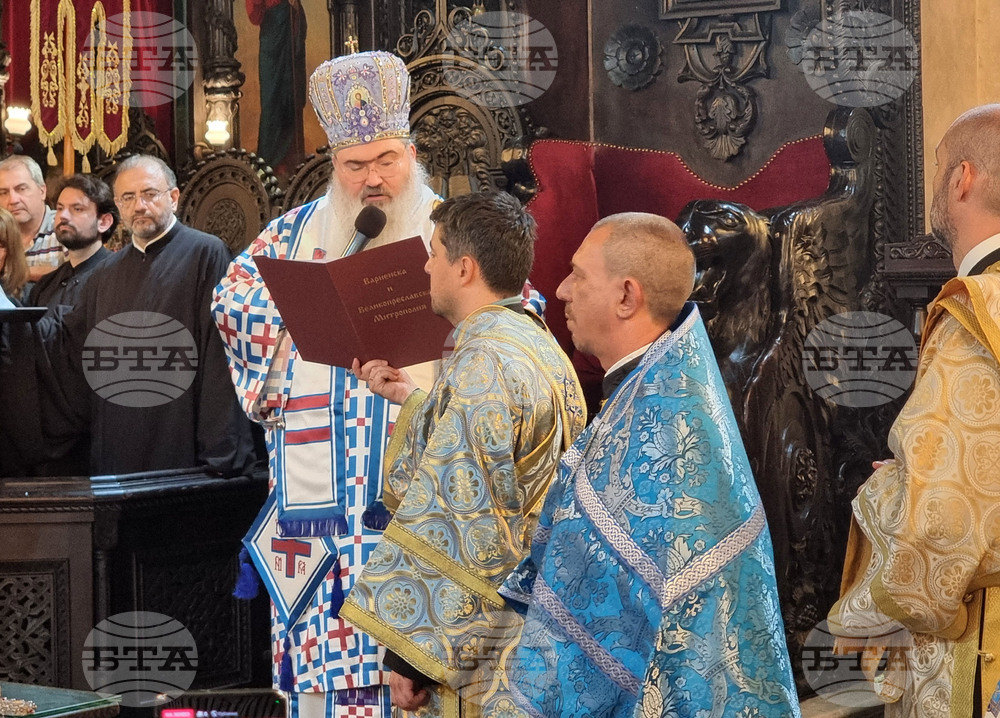 В празника Успение Богородично няма печал и мъка, а светлина, радост и любов, каза митрополит Йоан