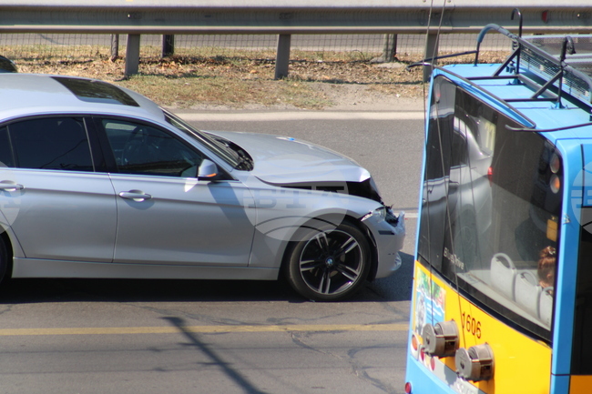 Шофьор е загинал при катастрофа в София