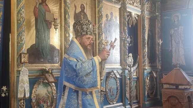 И днес майката Божия е разтворила своя небесен покров над всички нас, каза Доростолският митрополит Яков