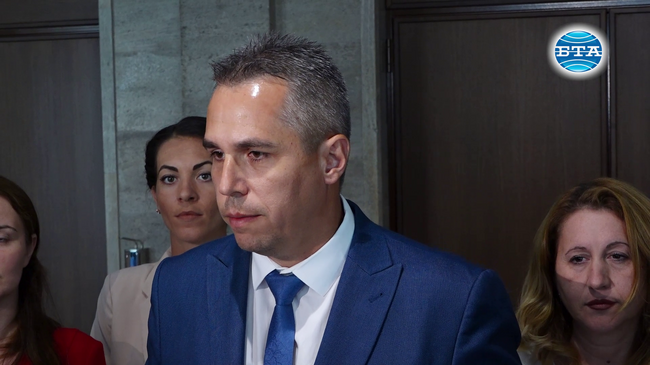 Националният регистър на педофилите в България трябваше да започне да работи от 1 август т.г., но такъв не е създаден, каза Ангел Славчев