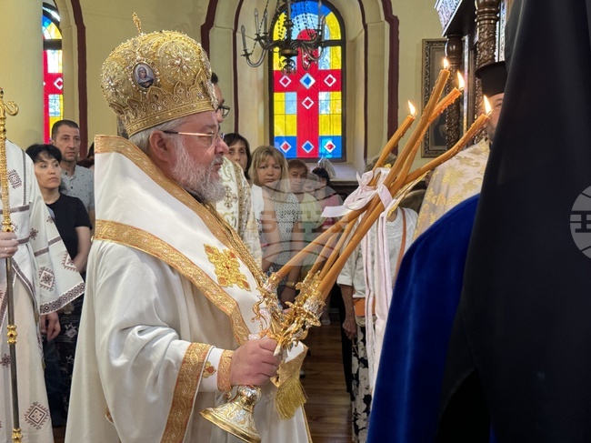 Казанлък - Успение на Пресвета Богородица - литургия